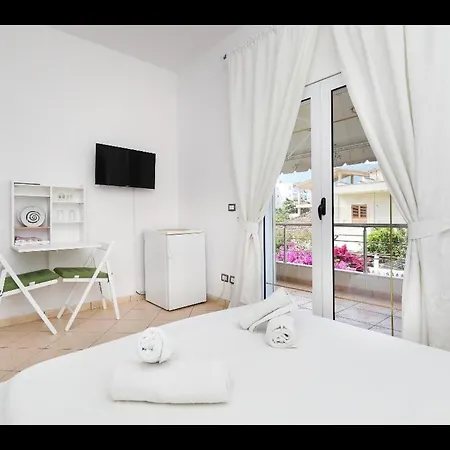 Апарт-отель Athina Орикум