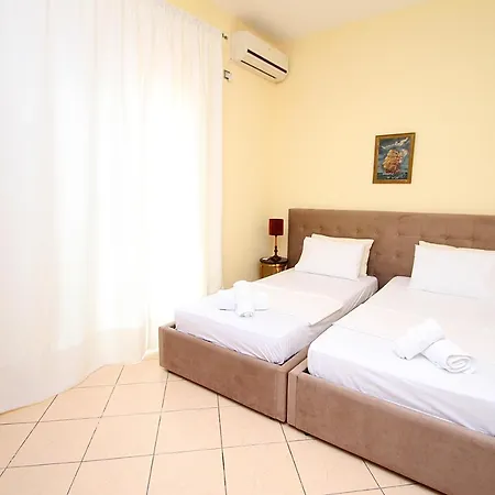 Aparthotel Athina Orikum