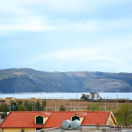 Athina *