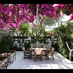 Athina Aparthotel