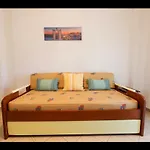 Aparthotel Athina Orikumi