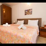 Athina 4*