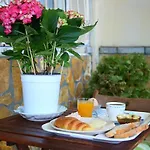 Athina Aparthotel 4*