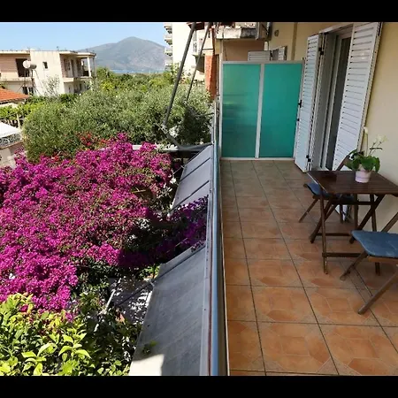 Athina