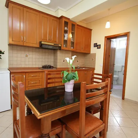 Aparthotel Athina