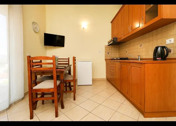Athina 4* 奥里库姆
