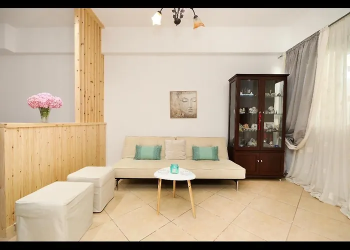 Athina 4*